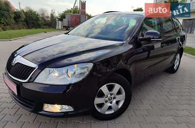 Универсал Skoda Octavia 2009 в Львове