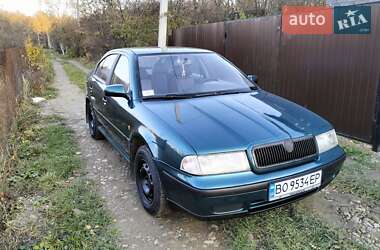 Лифтбек Skoda Octavia 1998 в Ивано-Франковске