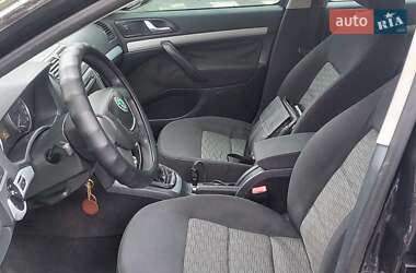 Лифтбек Skoda Octavia 2010 в 