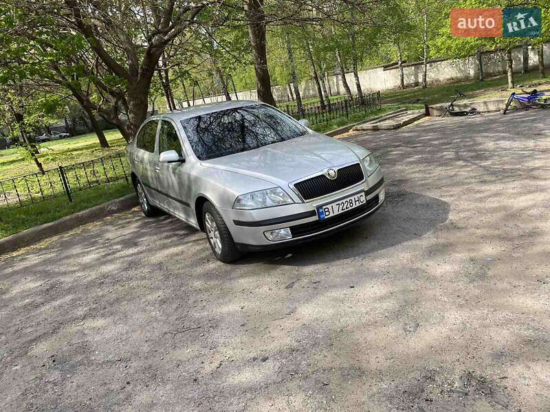 Лифтбек Skoda Octavia 2004 в Кременчуге