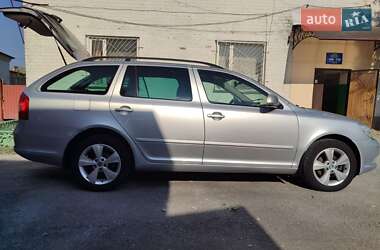 Универсал Skoda Octavia 2011 в Звягеле