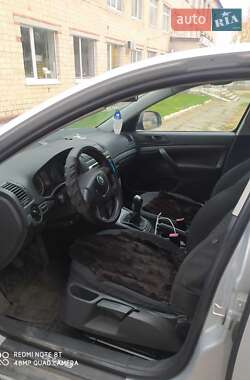Лифтбек Skoda Octavia 2012 в 