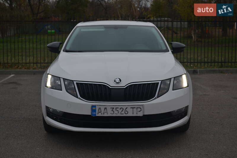 Лифтбек Skoda Octavia 2018 в Днепре