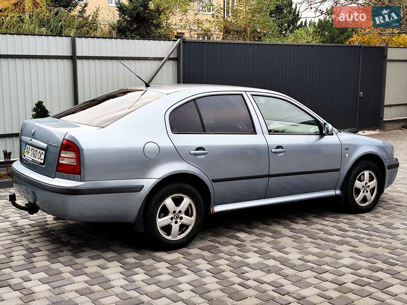 Ліфтбек Skoda Octavia 2003 в Києві