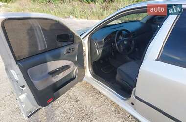 Лифтбек Skoda Octavia 2002 в 