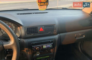 Лифтбек Skoda Octavia 2001 в 