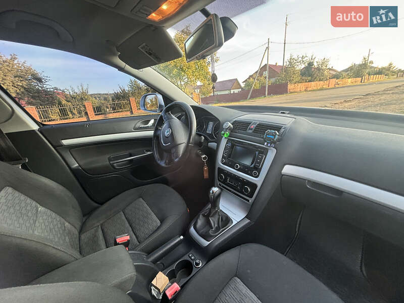 Универсал Skoda Octavia 2010 в Стрые