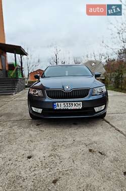 Лифтбек Skoda Octavia 2015 в Василькове