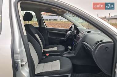 Лифтбек Skoda Octavia 2008 в 