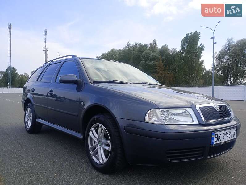 Універсал Skoda Octavia 2009 в Києві