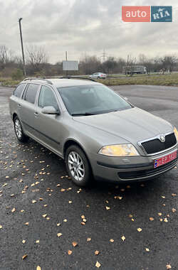 Универсал Skoda Octavia 2008 в Червонограде