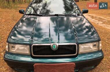 Ліфтбек Skoda Octavia 1998 в Недригайліву