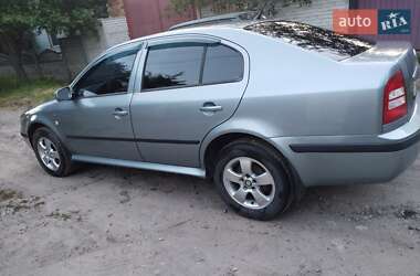 Ліфтбек Skoda Octavia 2004 в 