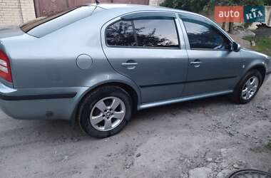 Ліфтбек Skoda Octavia 2004 в 
