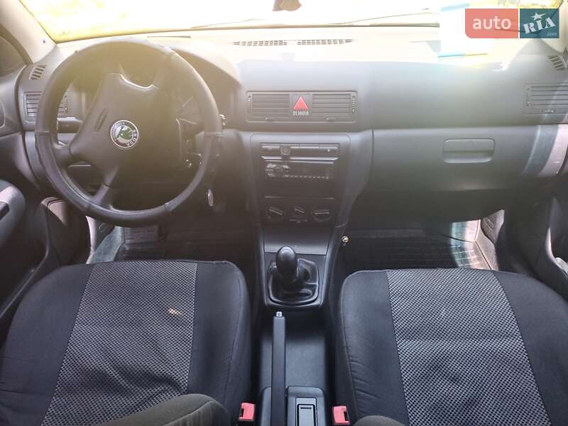 Лифтбек Skoda Octavia 2004 в Сумах