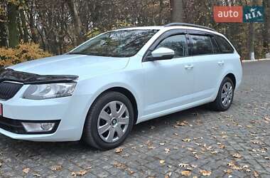 Универсал Skoda Octavia 2015 в Черновцах