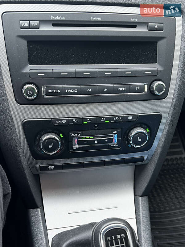 Лифтбек Skoda Octavia 2011 в Корсуне-Шевченковском фото 4 Лифтбек Skoda Octavia 2011 в Корсуне-Шевченковском