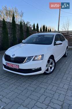 Ліфтбек Skoda Octavia 2018 в Стрию