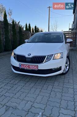 Ліфтбек Skoda Octavia 2018 в Стрию