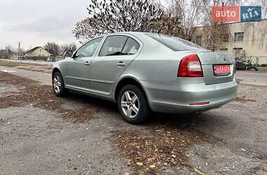 Лифтбек Skoda Octavia 2010 в Котельве