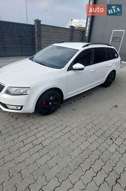 Універсал Skoda Octavia 2013 в Ужгороді