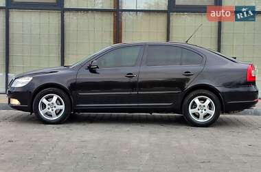 Лифтбек Skoda Octavia 2011 в 