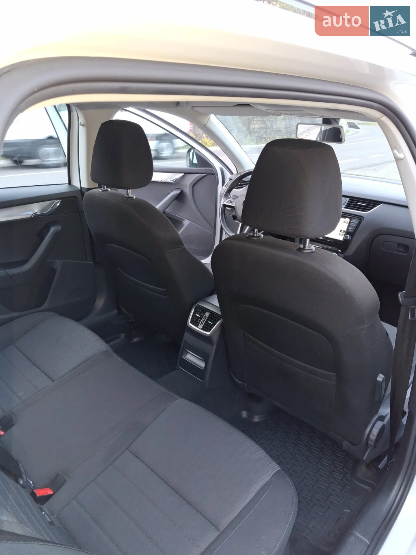 2016 Skoda Octavia - мініатюра 10