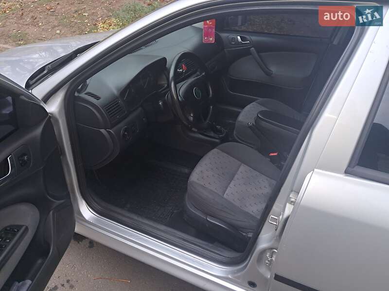 Ліфтбек Skoda Octavia 2007 в Краматорську