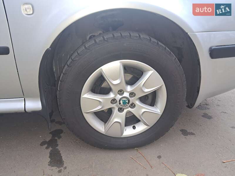 Ліфтбек Skoda Octavia 2007 в Краматорську