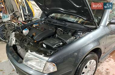 Лифтбек Skoda Octavia 2009 в 