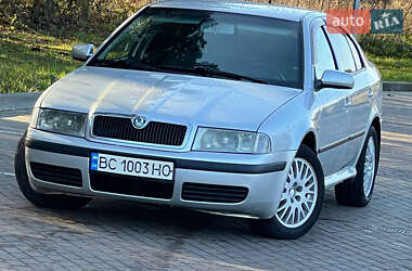 Лифтбек Skoda Octavia 2003 в Яворове