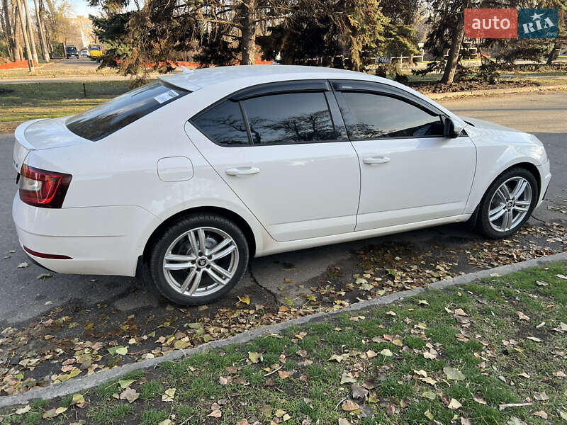 Лифтбек Skoda Octavia 2017 в Кривом Роге