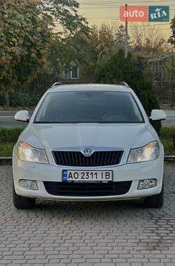 Універсал Skoda Octavia 2012 в Ужгороді