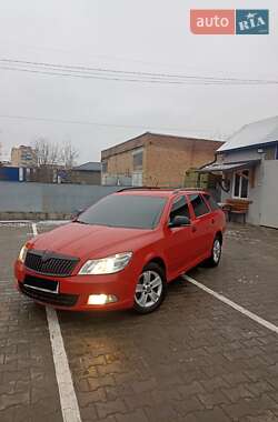 Универсал Skoda Octavia 2011 в Староконстантинове