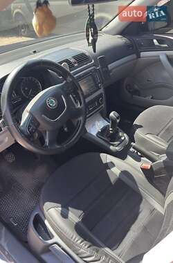 Универсал Skoda Octavia 2012 в 