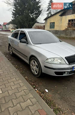 Ліфтбек Skoda Octavia 2005 в Тячеві