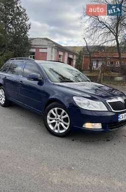 Универсал Skoda Octavia 2012 в Умани