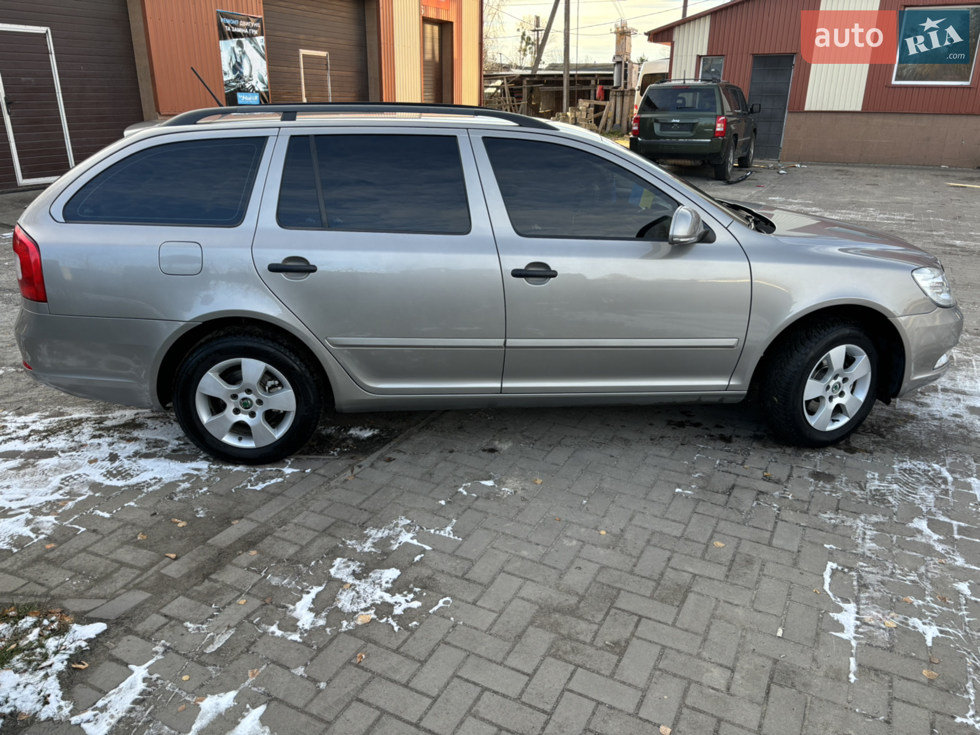 2010 Skoda Octavia - мініатюра 13