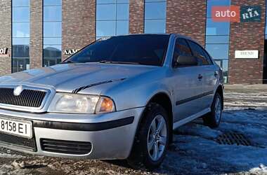 Лифтбек Skoda Octavia 2001 в Черновцах