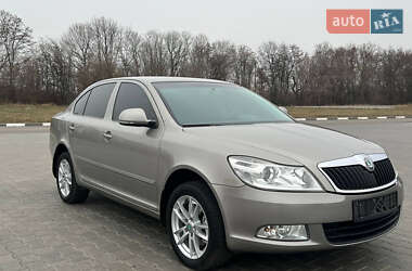 Лифтбек Skoda Octavia 2012 в Петрове