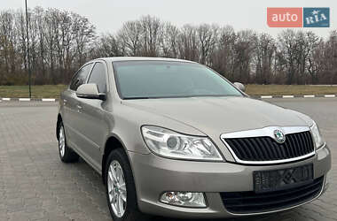 Лифтбек Skoda Octavia 2012 в Петрове