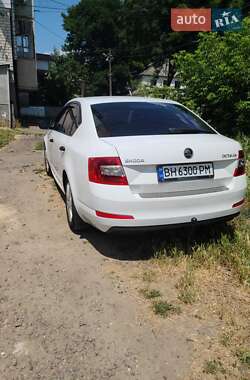 Лифтбек Skoda Octavia 2015 в Кривом Озере