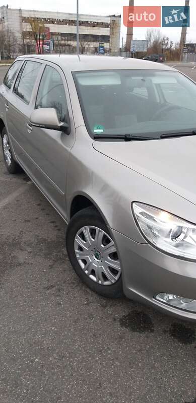 Универсал Skoda Octavia 2011 в Кривом Роге