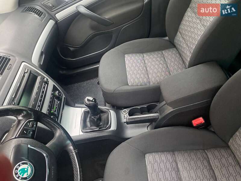 Универсал Skoda Octavia 2012 в Сарнах фото 35 Универсал Skoda Octavia 2012 в Сарнах