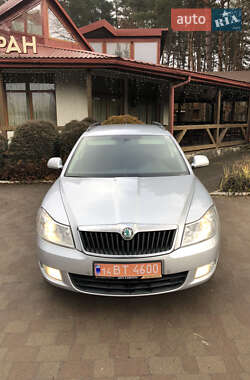 Универсал Skoda Octavia 2012 в 