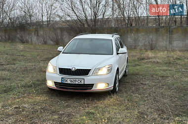 Универсал Skoda Octavia 2010 в Полтаве