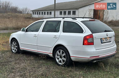 Универсал Skoda Octavia 2010 в Полтаве