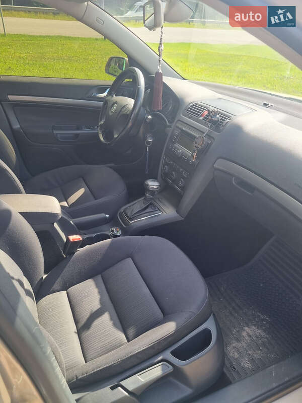 Лифтбек Skoda Octavia 2005 в Шепетовке