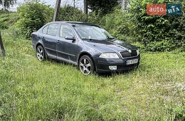 Лифтбек Skoda Octavia 2008 в Городке