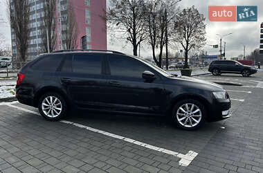 Универсал Skoda Octavia 2015 в Хмельницком